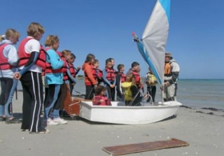  Clases de vela para niños en Bretaña 